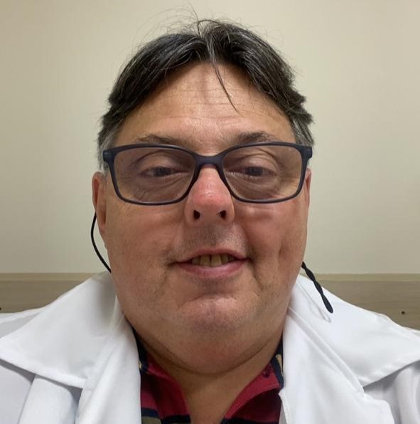 Dr. Carlos Mauricio Maccare