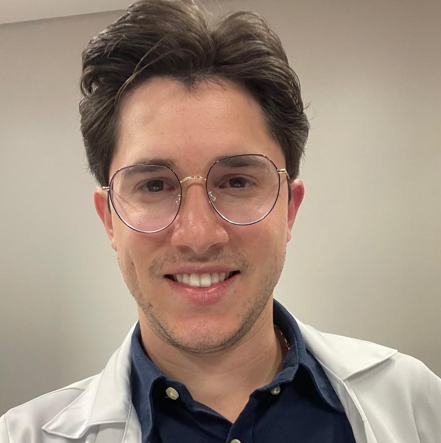 Dr. Ighor Leonardo Pacheco Fernandes