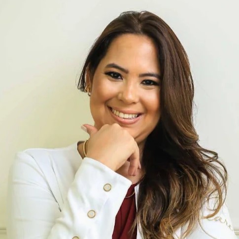 Dra. Caroline Lima Murakami