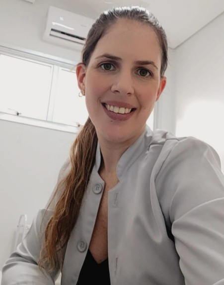 Dra. Gabriela Oliveira Piantino